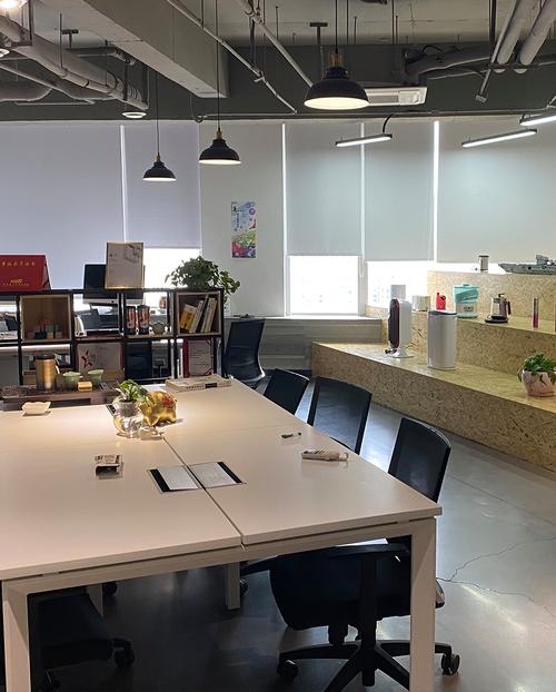 技术驱动下的企业发展路径探析